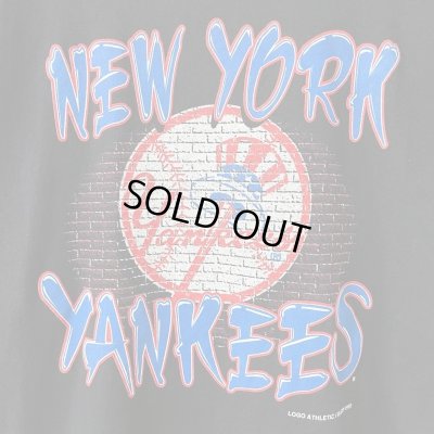 画像2: 90s USA製 NEW YORK YANKEES GRAFFITI TEE SHIRT