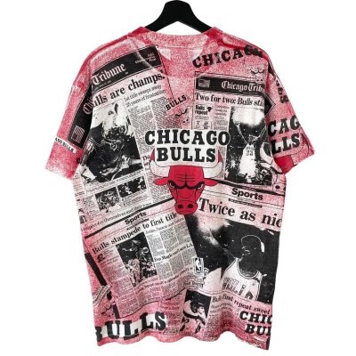 画像2: 90s USA製 CHICAGO BULLS AOP TEE SHIRT