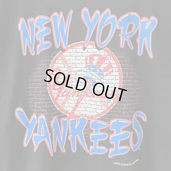 画像2: 90s USA製 NEW YORK YANKEES GRAFFITI TEE SHIRT (2)