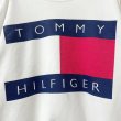 画像2: 90s USA製　TOMMY HILFIGER BIG FLAG SWEAT (2)