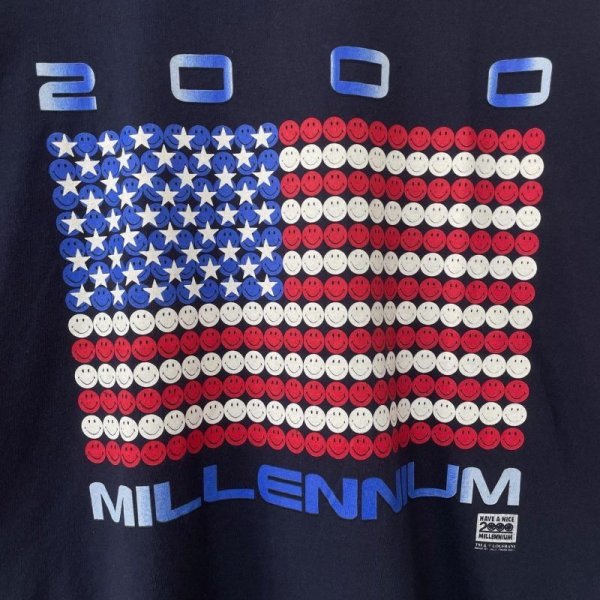 画像2: 2000s USA製 2000 MILLENNIUM SMILY USA FLAG TEE SHIRT (2)