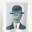 画像4: 90s USA製 RENE MAGRITTE THE SON OF MAN TEE SHIRT (4)